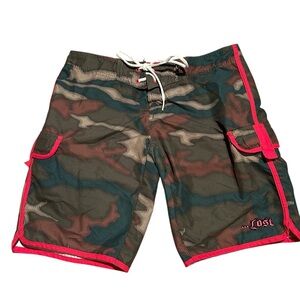 Vintage y2k lost brand women’s surf shorts with pockets camouflage and pink
